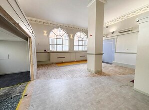 30 Kings Street, Gravesend for lease Interior Photo- Image 2 of 8