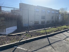 60 Dickerson St, Newark, NJ for lease Building Photo- Image 1 of 9