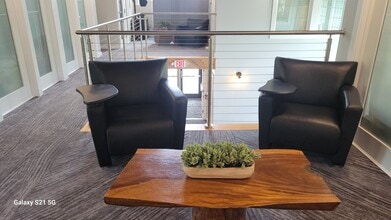 119 Griswold St, Glastonbury, CT for lease Interior Photo- Image 1 of 4