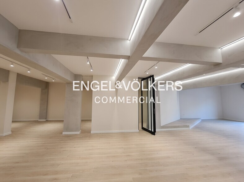 Commerce de détail dans Esplugues de Llobregat, Barcelona à louer - Photo intérieure - Image 3 de 3