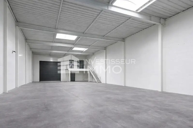Flex in Torcy for sale Building Photo- Image 1 of 4