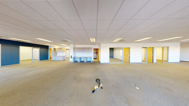 10680 Treena St, San Diego, CA for lease Interior Photo- Image 2 of 9