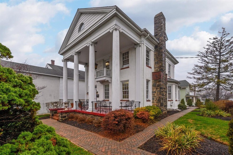 7526 Harford Rd, Baltimore, MD à vendre - Photo du bâtiment - Image 2 de 43