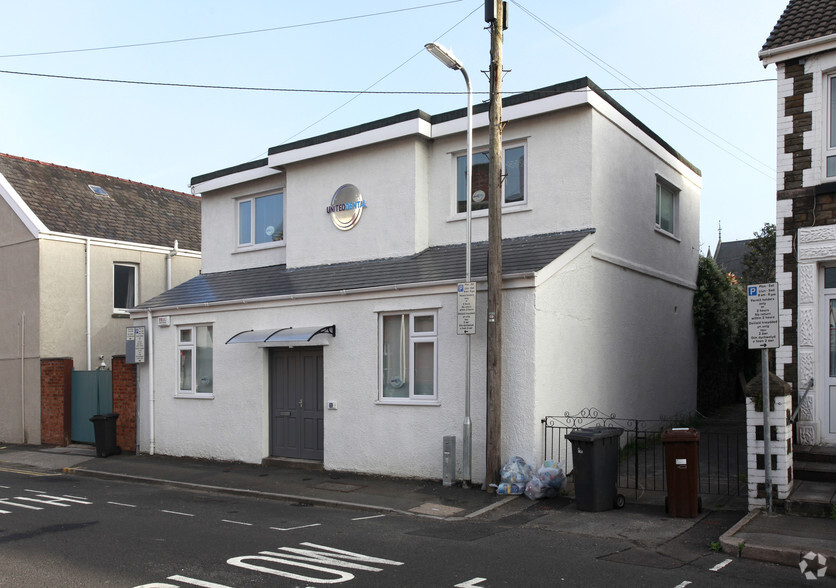 Arthur St, Neath for sale - Primary Photo - Image 1 of 2