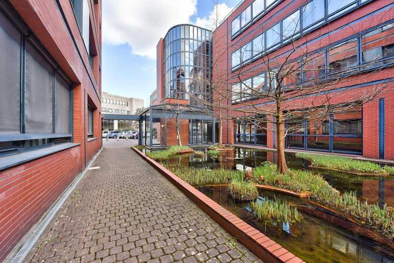 1 Rue James Joule, Guyancourt for lease - Building Photo - Image 2 of 6