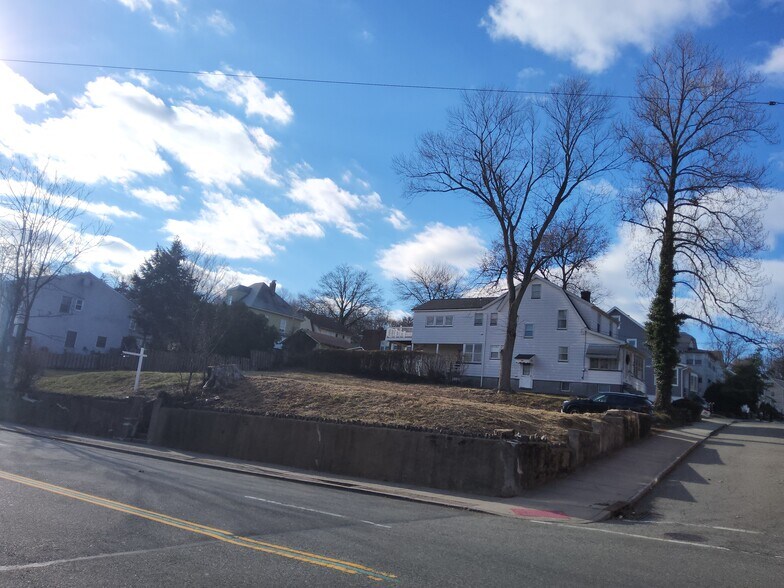 410 Main St, West Orange, NJ à vendre - Photo du bâtiment - Image 3 de 3