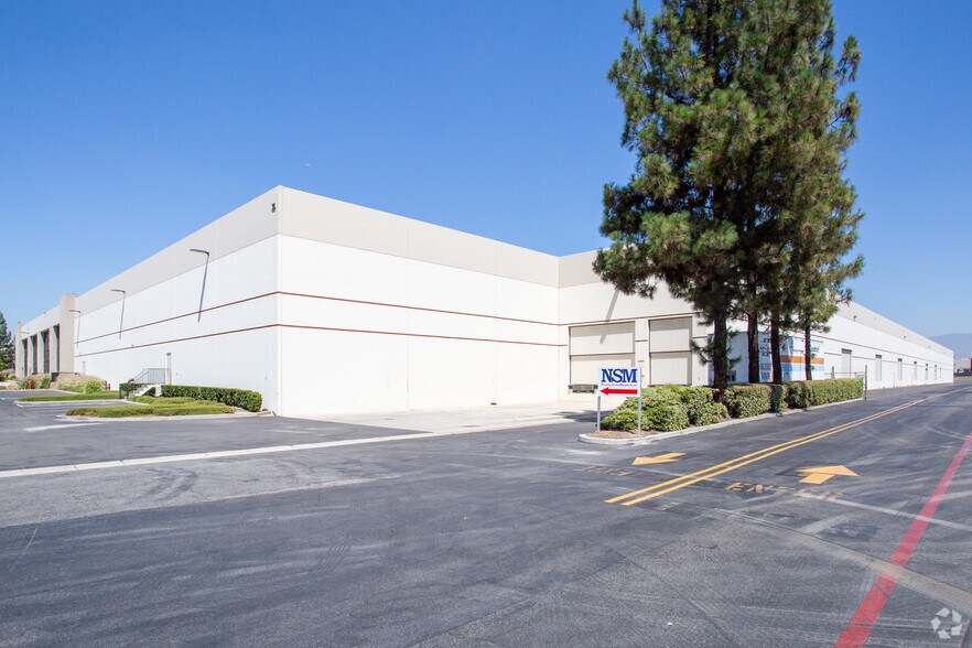 5150 Edison Ave, Chino, CA à louer - Photo du bâtiment - Image 3 de 4