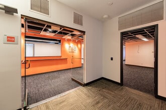 850 W Jackson Blvd, Chicago, IL for lease Interior Photo- Image 2 of 16