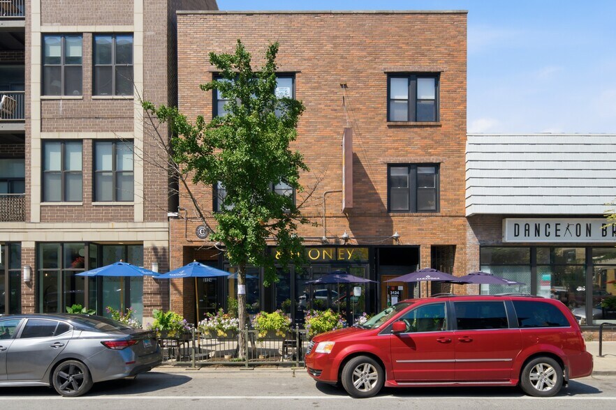 3124 N Broadway, Chicago, IL à vendre - Photo du bâtiment - Image 2 de 32
