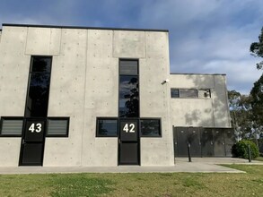 2 Warren Rd, Warnervale à louer Photo du bâtiment- Image 2 de 6