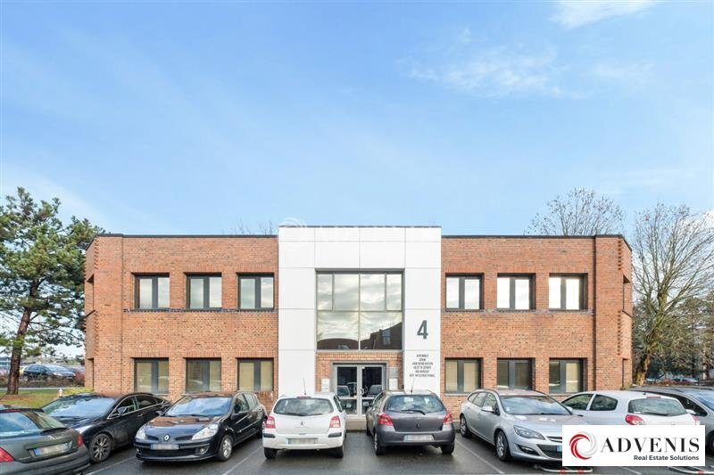 Office in Villeneuve-d'Ascq for lease - Building Photo - Image 1 of 6