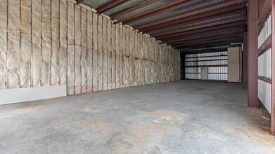 6500 7th St, Bay City, TX for lease Interior Photo- Image 1 of 5