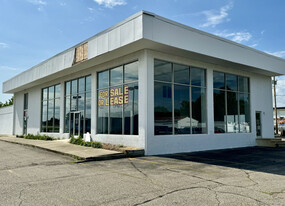 445, 457, 465 N Cedar - For Sale - Propriété automobile