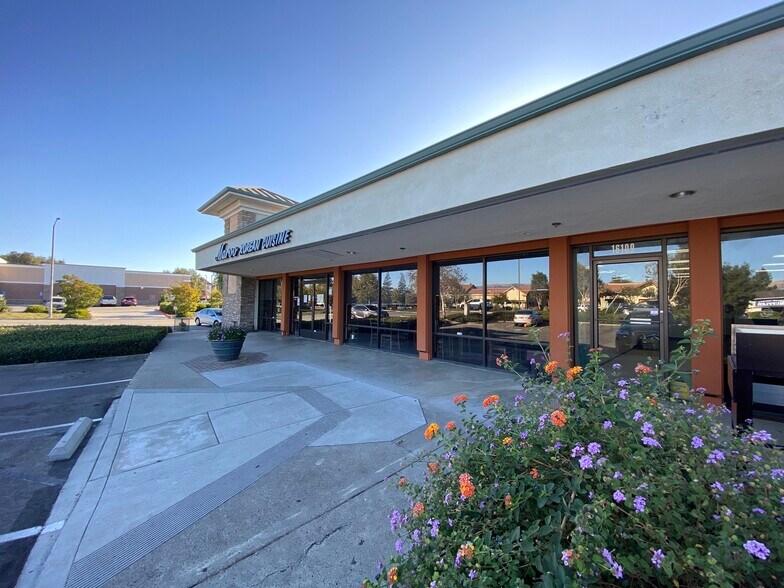 16105-16145 Monterey St, Morgan Hill, CA à louer - Photo du bâtiment - Image 2 de 5