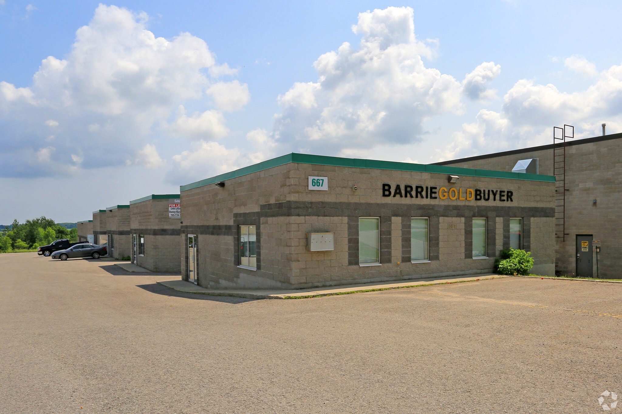 667 Welham Rd, Barrie, ON for lease Primary Photo- Image 1 of 4
