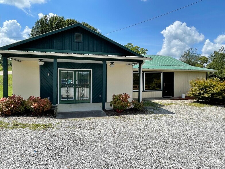 7488 E Lee Hwy, Lenoir City, TN à vendre - Photo du bâtiment - Image 3 de 18