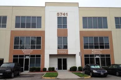 5741 Cleveland St, Virginia Beach, VA for lease - Building Photo - Image 3 of 10