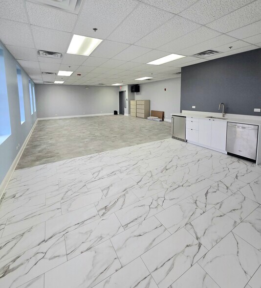 2111-2115 Chestnut Ave, Glenview, IL à vendre - Photo intérieure - Image 3 de 11