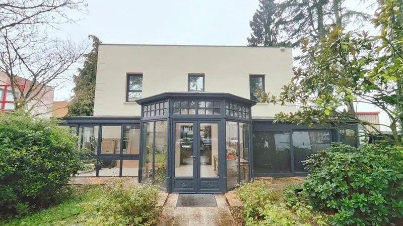 4  Bis Rue Amedée Gordini, Magny-les-Hameaux for sale Building Photo- Image 1 of 14