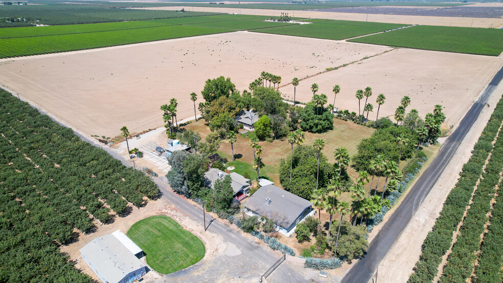 8241 Koch Rd, Bakersfield, CA for sale - Primary Photo - Image 1 of 1