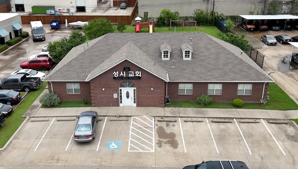 1444 Halsey Way, Carrollton, TX for sale - Building Photo - Image 1 of 8