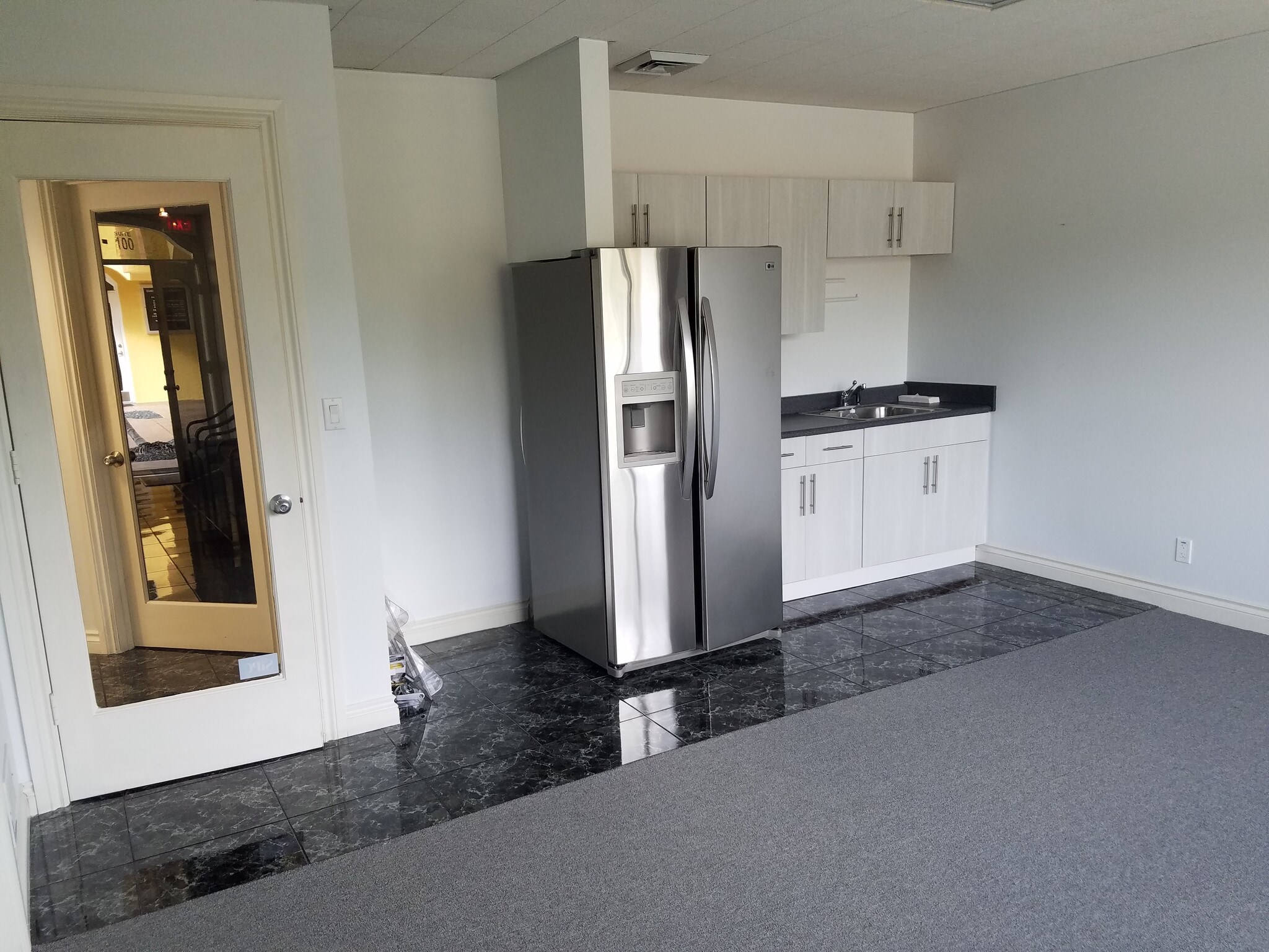 461-481 E Hillsboro Blvd, Deerfield Beach, FL for lease Interior Photo- Image 1 of 6