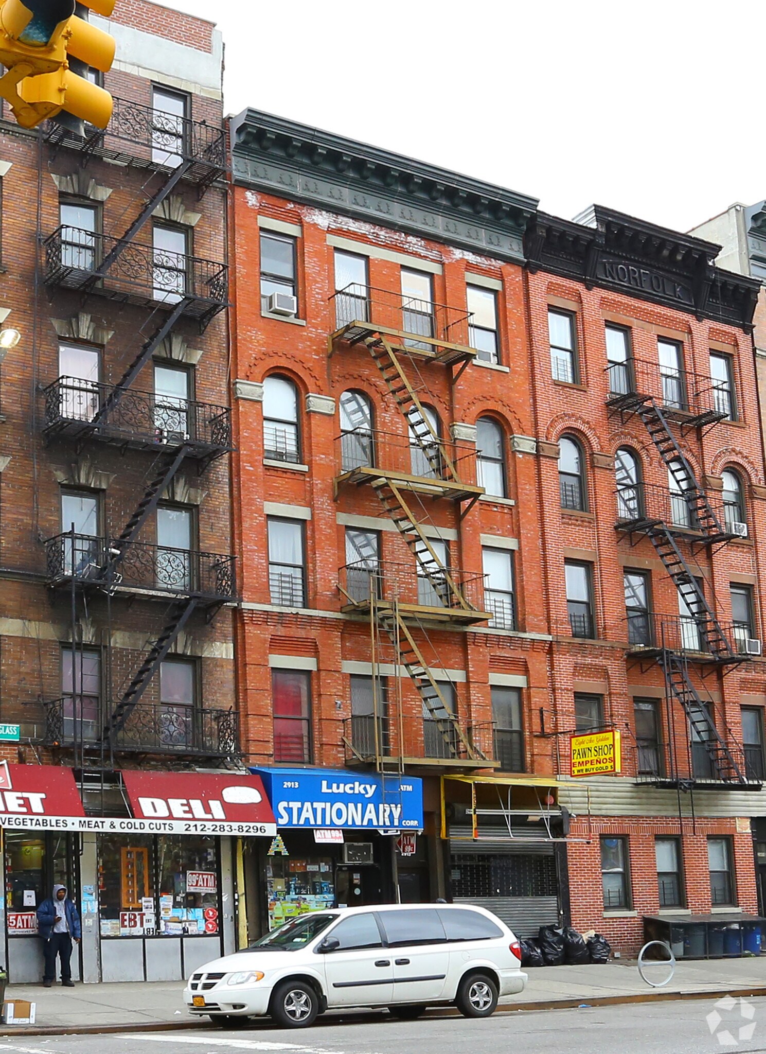 2913 Frederick Douglass Blvd, New York, NY à louer Photo principale- Image 1 de 3