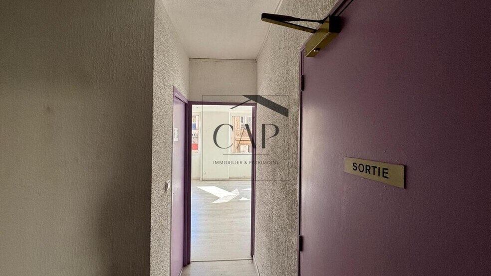 Bureau dans Marseille à vendre - Photo intérieure - Image 3 de 11