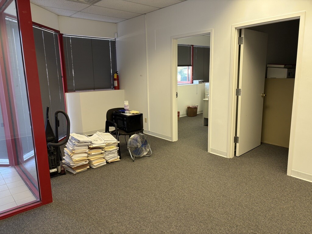 525 SW 5th St, Des Moines, IA à louer Photo intérieure- Image 1 de 3