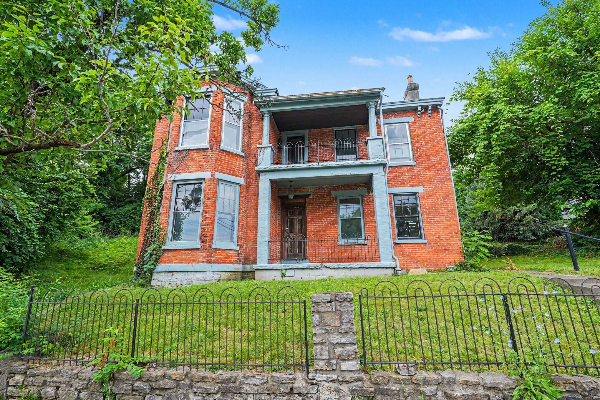 831 Highway Ave, Covington, KY à vendre Photo du bâtiment- Image 1 de 19