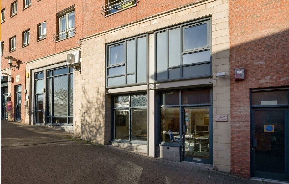 Malin Hl, Nottingham for lease - Primary Photo - Image 1 of 3