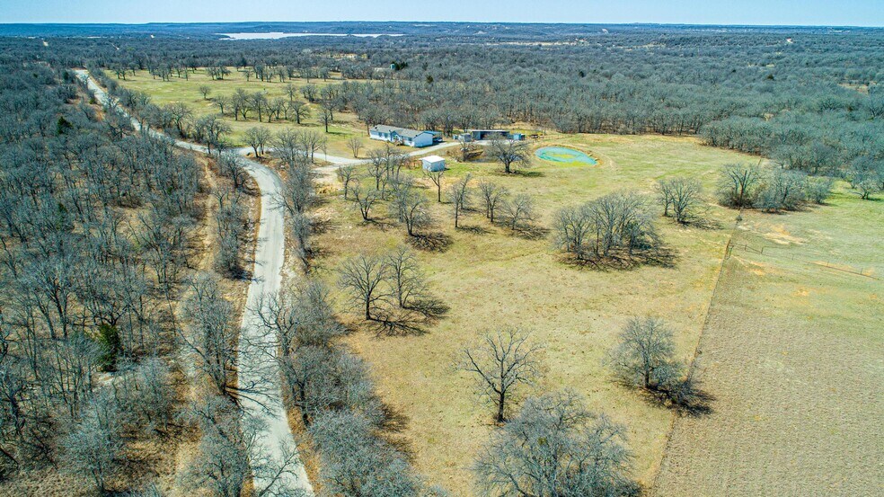 406 County Road 1744, Chico, TX à vendre - Photo du bâtiment - Image 2 de 16