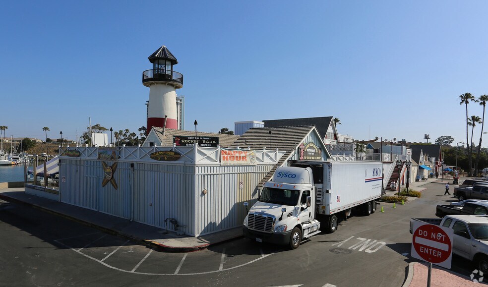 274 Harbor Dr S, Oceanside, CA à louer - Photo du bâtiment - Image 3 de 11