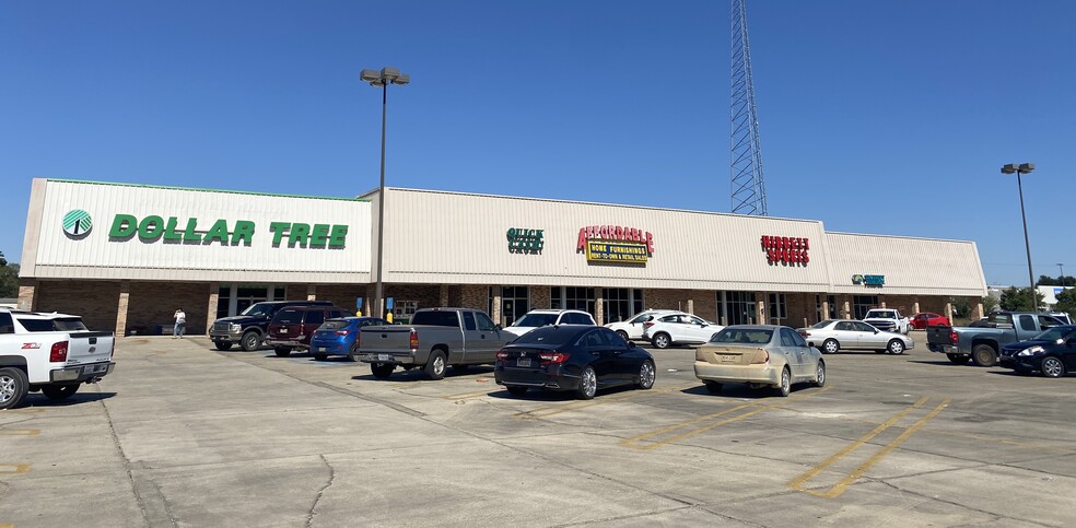 811 E Lasalle St, Ville Platte, LA for sale - Building Photo - Image 1 of 1