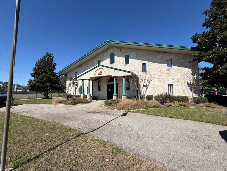 14000 Old Richmond Rd, Sugar Land, TX à louer - Photo du bâtiment - Image 3 de 10