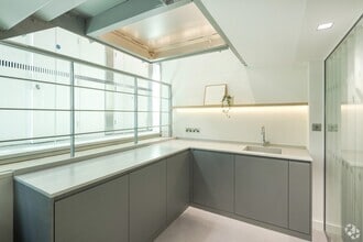 42 Gloucester Ave, London for lease Interior Photo- Image 2 of 13