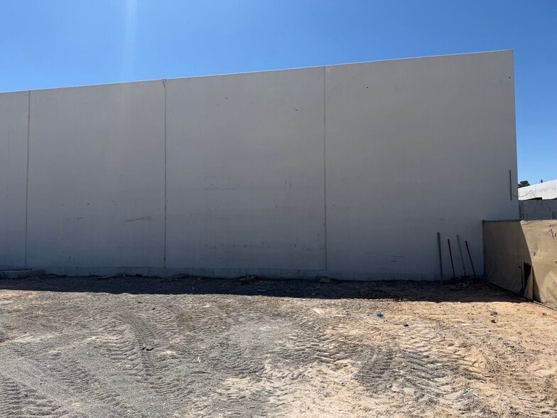 4980 Rogers St, Las Vegas, NV à louer - Photo du bâtiment - Image 2 de 5