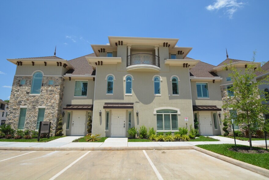 6542 Greatwood Pky, Sugar Land, TX à vendre - Photo du bâtiment - Image 1 de 24