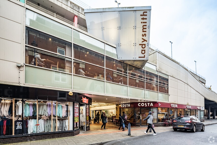 Old St, Ashton Under Lyne for lease - Building Photo - Image 2 of 10