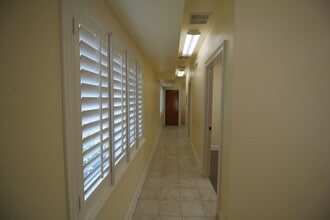 36 Tropic Blvd W, Largo, FL à louer Photo intérieure- Image 2 de 6