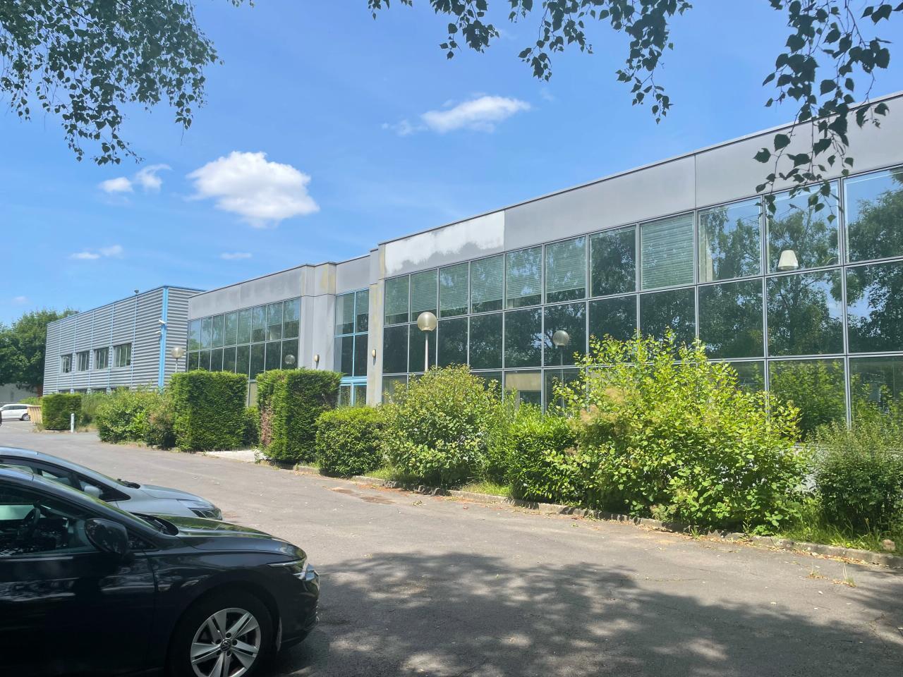 Flex in Tremblay-en-France for lease Building Photo- Image 1 of 12