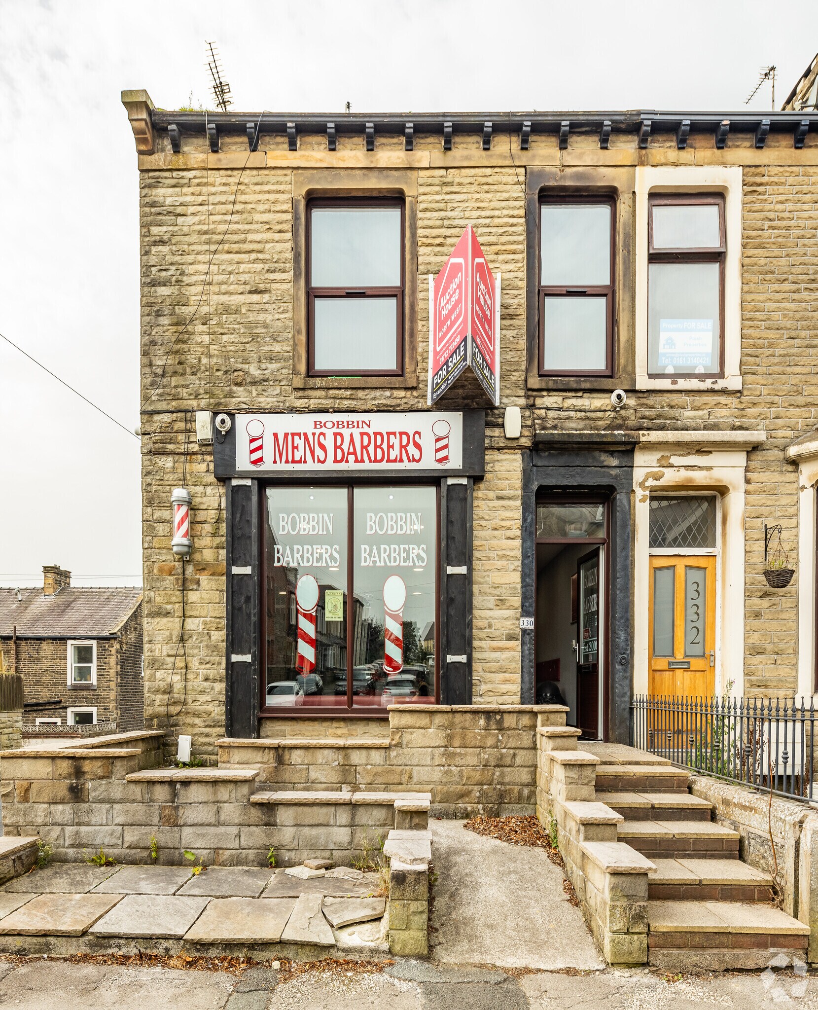 330 Padiham Rd, Burnley à louer Photo principale- Image 1 de 3