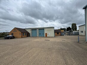 Norris Way, Rushden for lease Building Photo- Image 1 of 8
