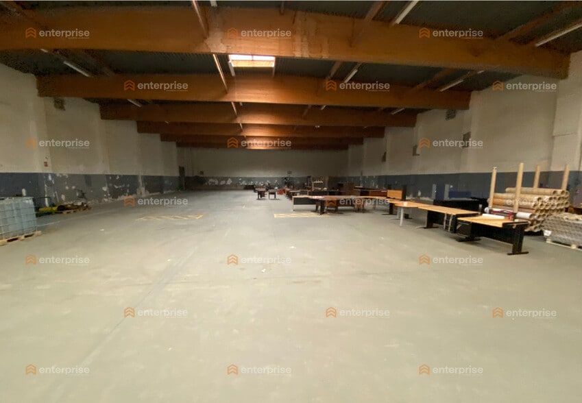 Industrial in Capinghem for lease - Building Photo - Image 2 of 2