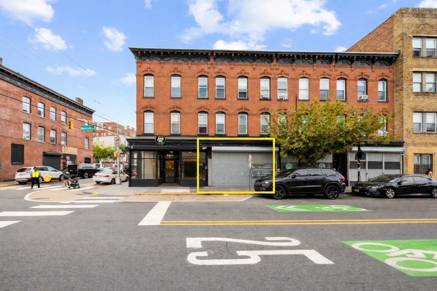 197-203 Monticello Ave, Jersey City, NJ for lease - Building Photo - Image 2 of 2