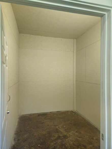 2824 Freemansburg Ave, Easton, PA for lease - Building Photo - Image 3 of 6