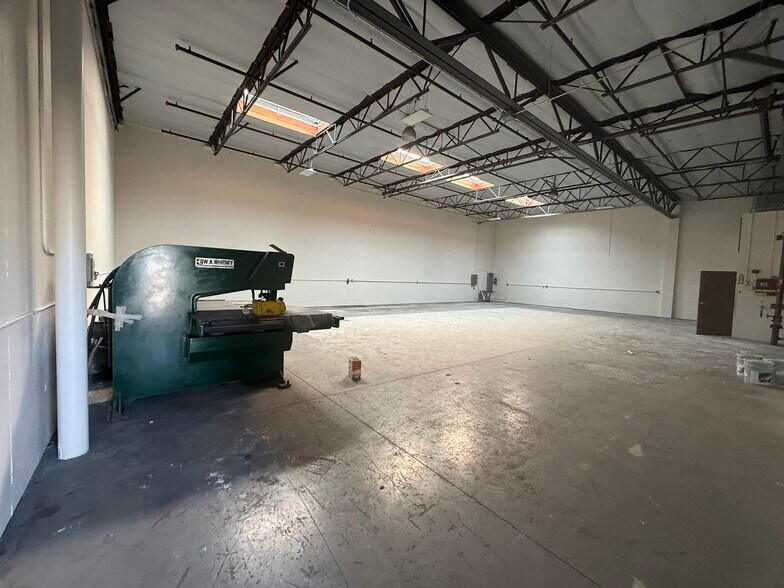 590 Maple Ct, Colton, CA à louer - Photo du bâtiment - Image 3 de 20