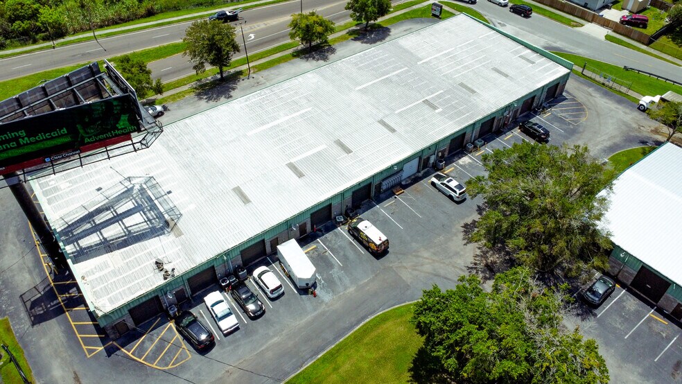 400 N Pine Hills Rd, Orlando, FL à louer - Photo du bâtiment - Image 2 de 32