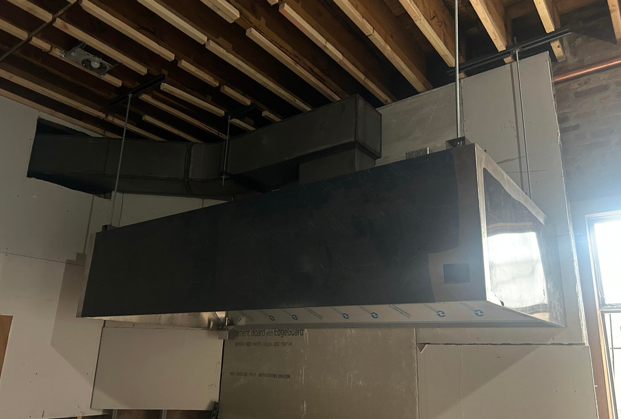 485 N Milwaukee Ave, Chicago, IL for lease Interior Photo- Image 1 of 2