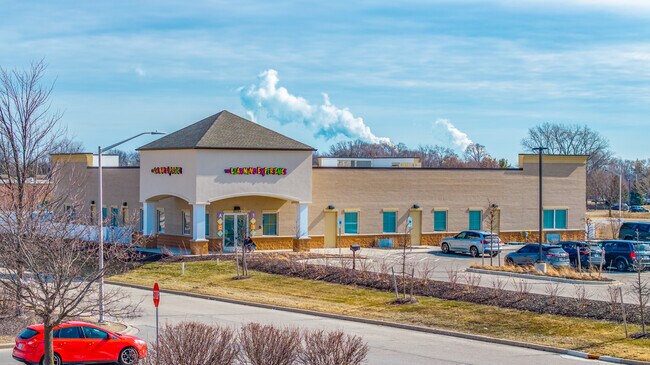 More details for 8206 S Anthony Way, Oak Creek, WI - Retail for Sale